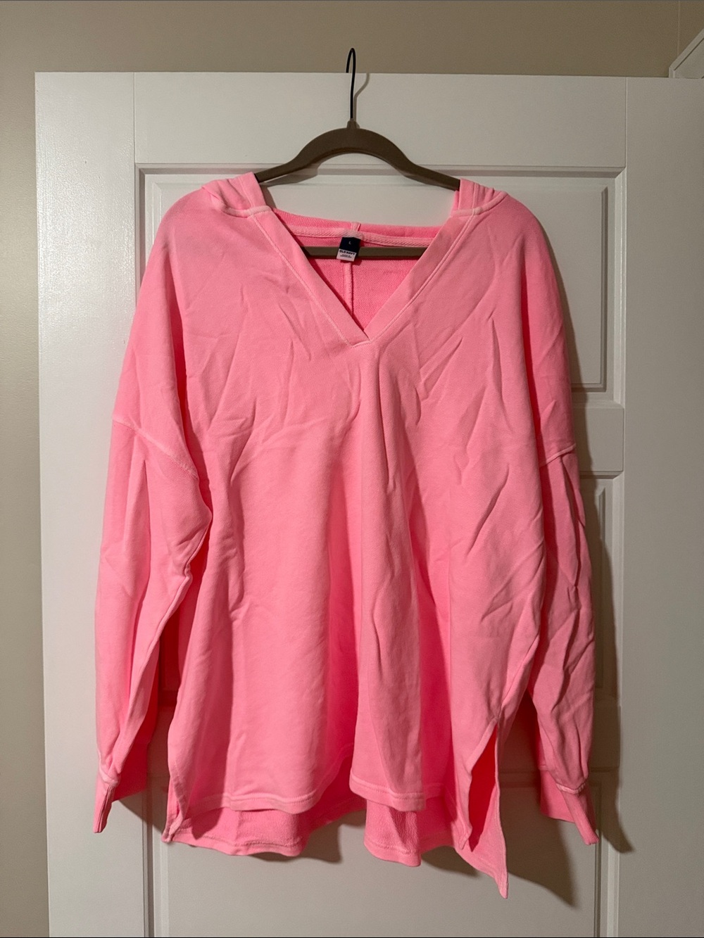 **** WILL IRON ***Old Navy Bright Pink V-Neck Hoodie Sweatshirt